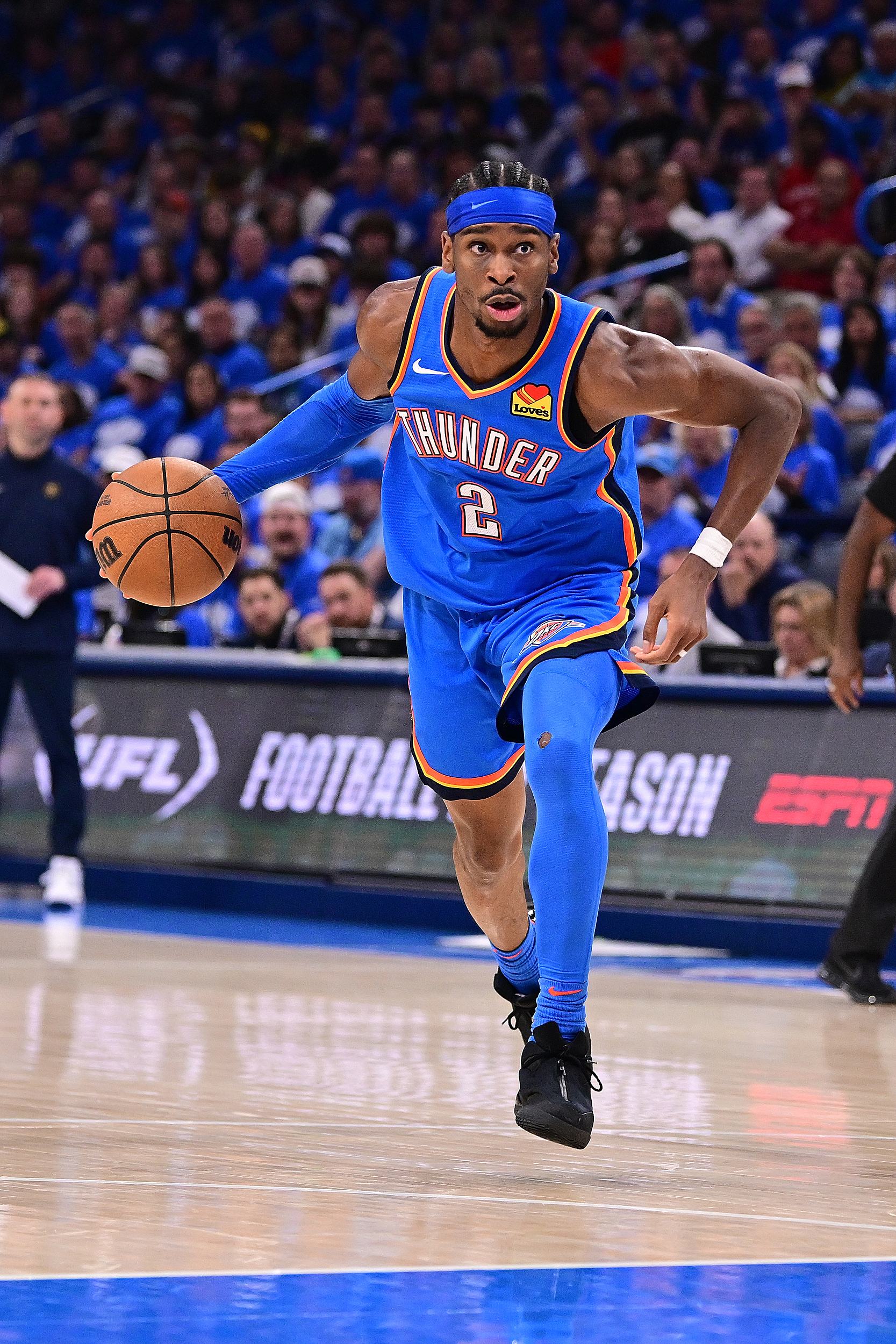 季前赛同样高效！SGA首节6投5中独得12分