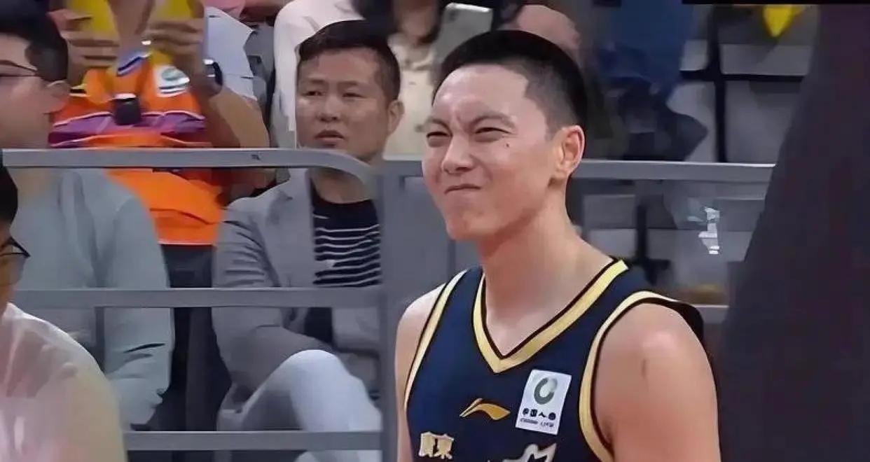 pp电子-扬眉吐气！CBA季后赛“证明自己身价”的三大球星